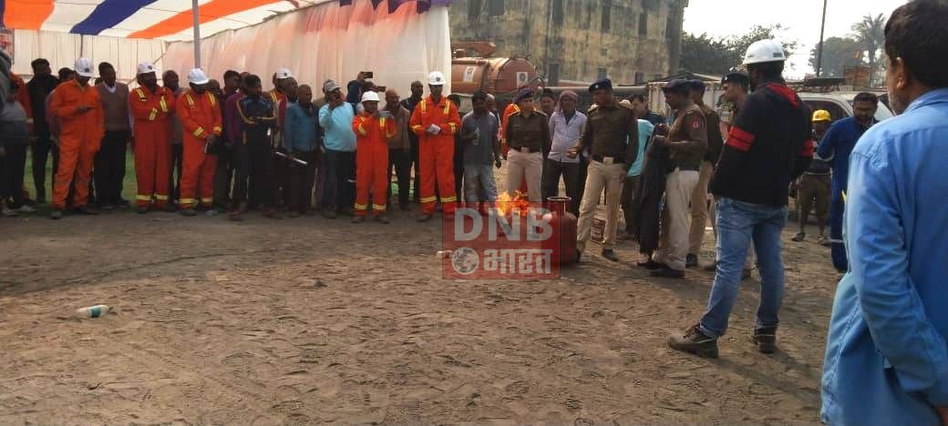 आईओसीएल बरौनी कानपुर पाइप लाइन द्वारा ऑफ साइट माॅकड्रिल आयोजित 4