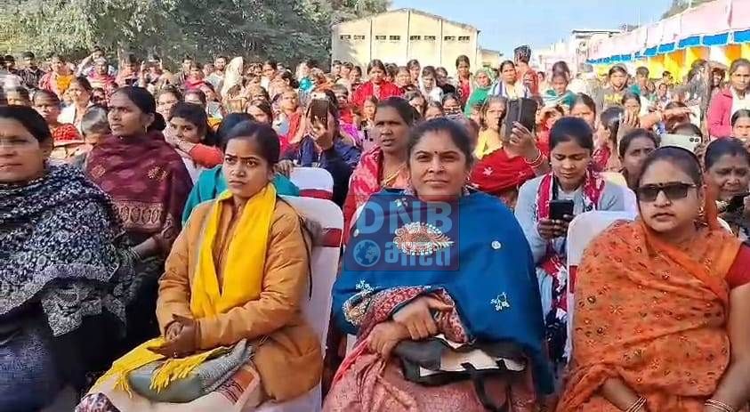 नालंदा: रोजगार मेला का किया गया आयोजन, मंत्री श्रवण कुमार व सांसद कौशलेंद्र कुमार ने किया कार्यक्रम का उद्घाटन 2