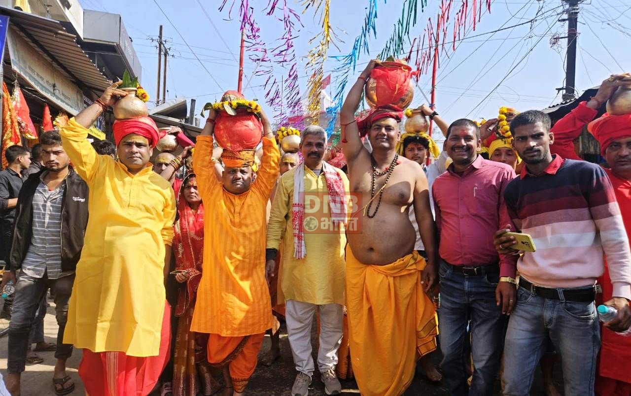 सहस्त्र चंडी महायज्ञ को लेकर 2511 कुंवारी कन्याओं व महिलाओं ने कलश शोभा यात्रा में हुए शामिल 2