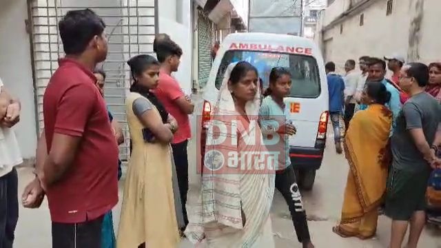 बेगूसराय में चहारदीवारी का दीवाल गिरने से एक महिला की दबकर हुई दर्दनाक मौत, परिजनों में मचा कोहराम 4