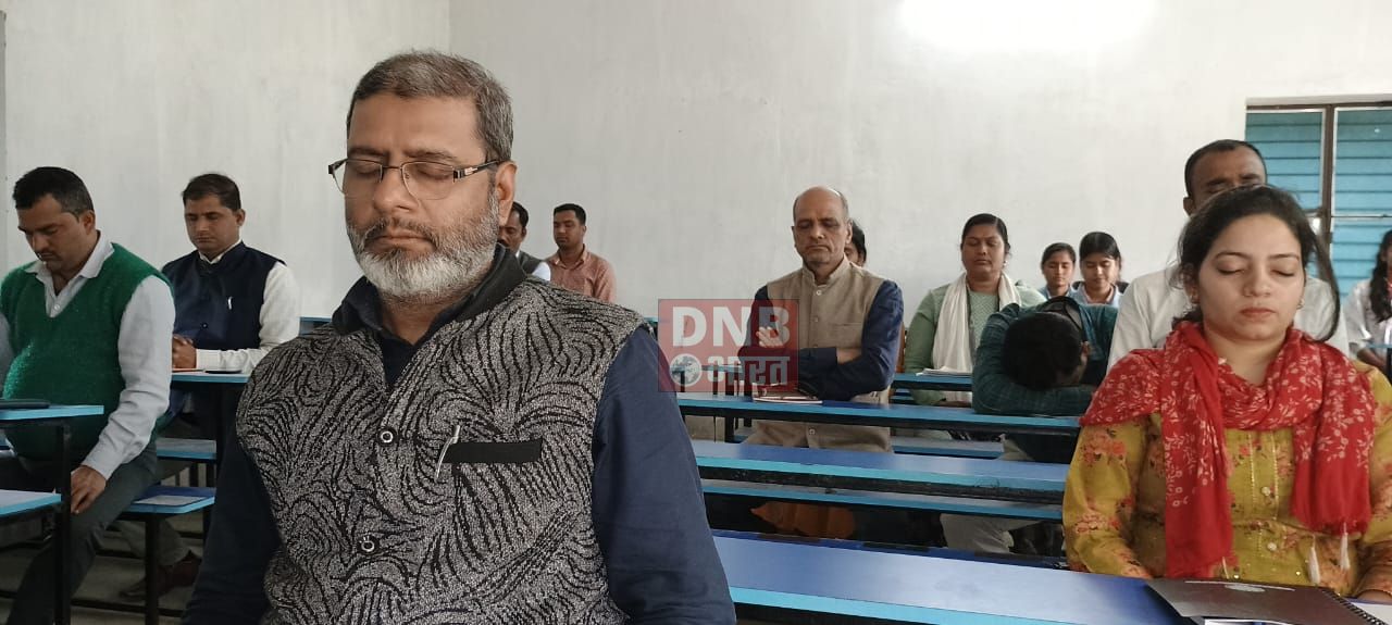 स्नातकोत्तर-मनोविज्ञान विभागाध्यक्ष डॉ लव कुमार सिंह को इंडियन काउंसिल ऑफ़ सोशल साइंस रिसर्च नई दिल्ली द्वारा एक माइनर रिसर्च प्रोजेक्ट मिला, इस उपलब्धि पर प्रधानाचार्य में हर्ष 2