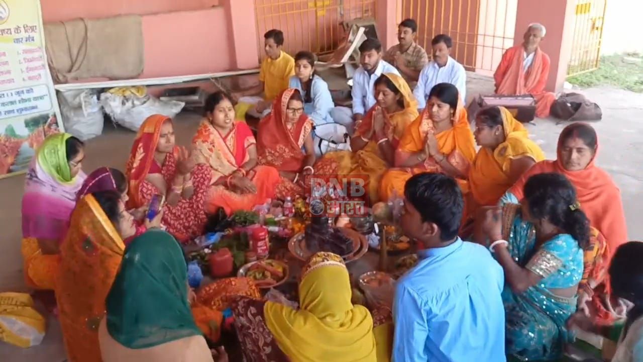 नालंदा: महाशिवरात्रि के मौके पर सोहसराय सत्रह नंबर स्थित गायत्री शक्ति पीठ में किया गया सामूहिक रुद्राभिषेक का आयोजन 3