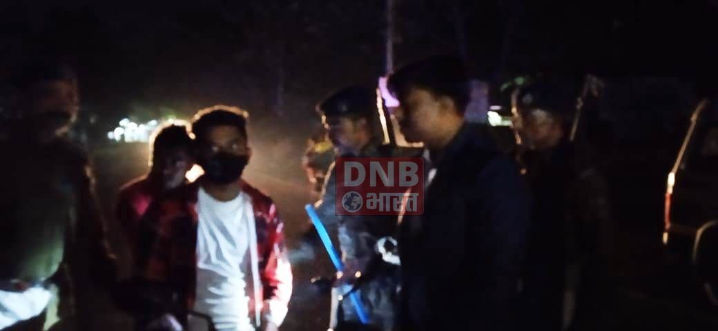 बेगूसराय जिले के खोदावंदपुर प्रखंड निर्वाची पदाधिकारी ने रात्रि में चलाया वाहन जांच अभियान 2