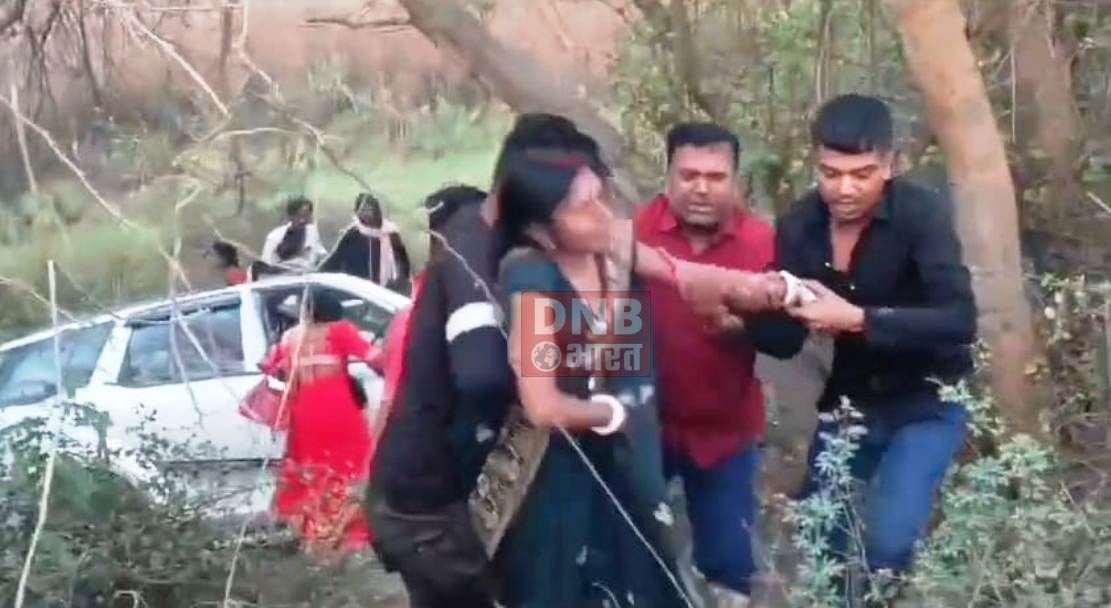खगड़िया में भीषण सड़क हादसा: बारातियों से भरी कार की ट्रैक्टर से टक्कर, 3 बच्चों समेत 8 लोगों की मौके पर मौत  2
