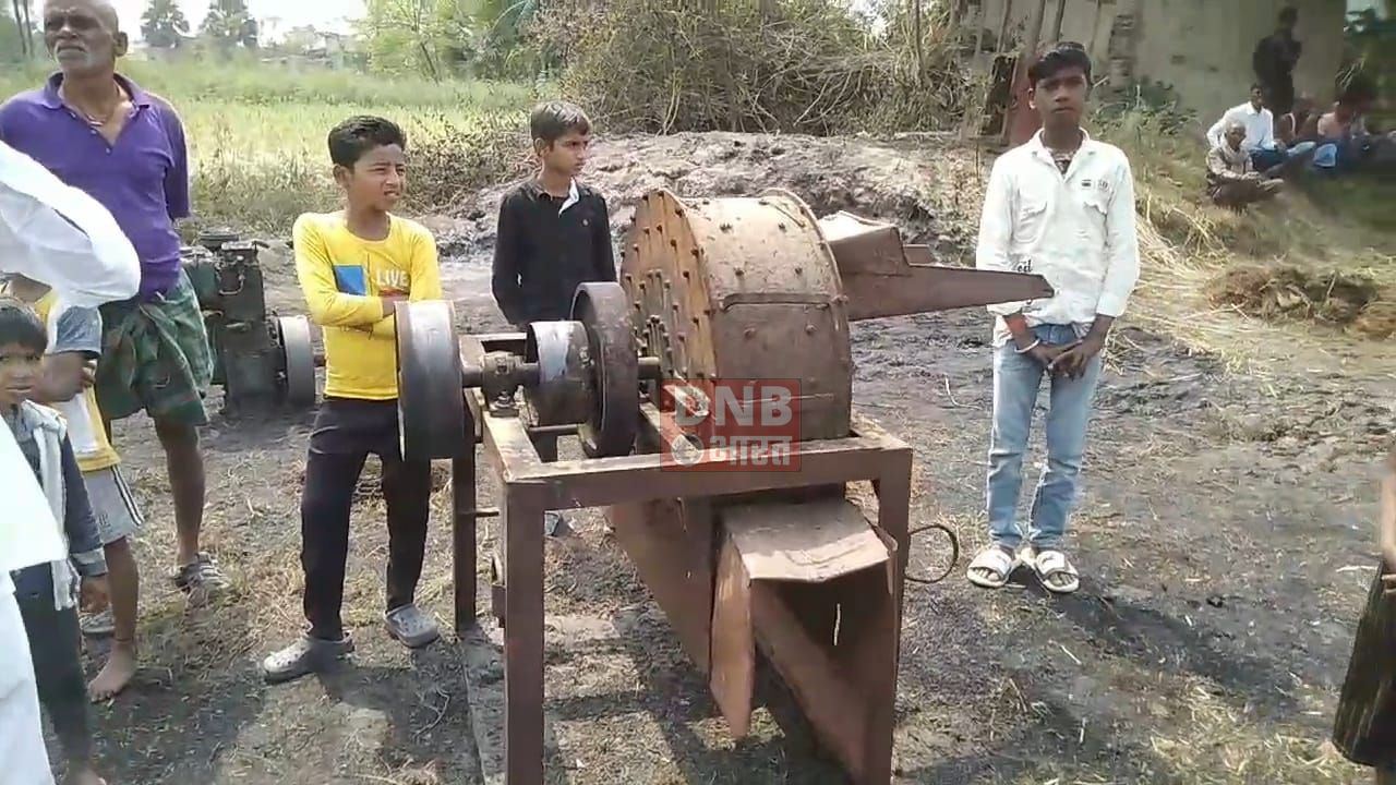 नालंदा: शॉर्ट सर्किट के कारण खलिहान में रखें फसल में लगी आग, ग्रामीणों ने आग पर पाया काबू, तीन लाख का नुकसान 2