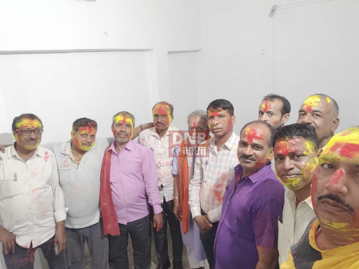बरौनी पत्रकार संघ ने मनाया होली मिलन समारोह,पत्रकारों में हर्ष का माहौल 2