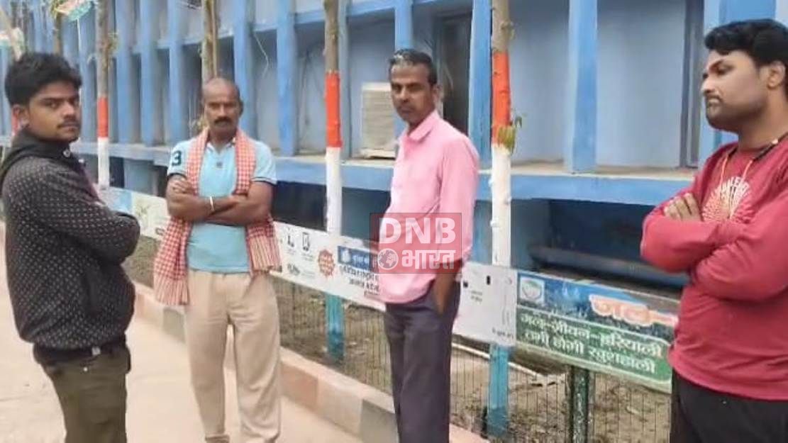 बेगूसराय में बड़ा सड़क हादसा,  अनियंत्रित कार गड्ढे मे पलटी, तीन लोगो की मौत, तीन गंभीर रूप से जख्मी 3