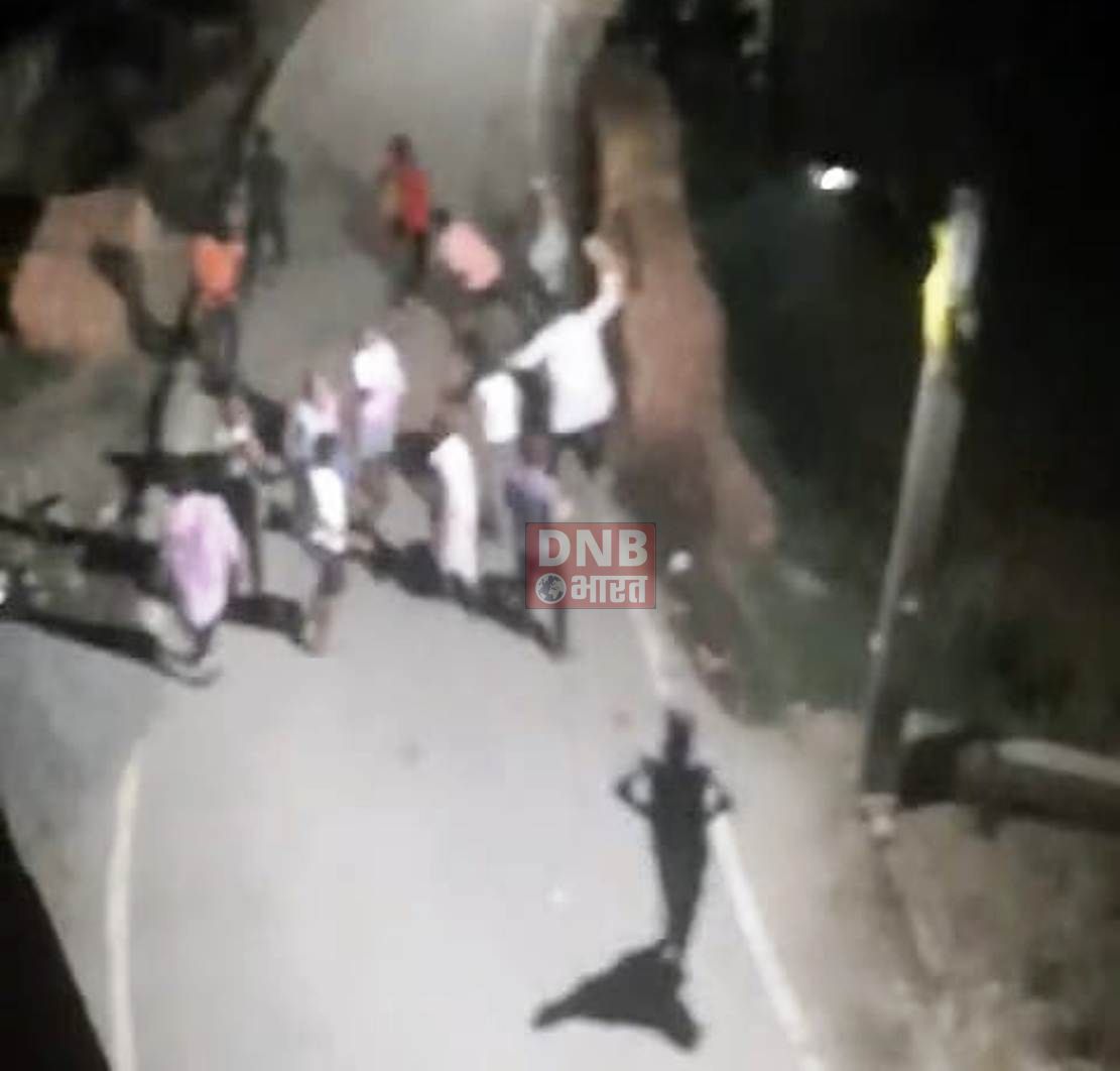 नालंदा: तुंगी होल्ट के समीप चली 10 राउड गोली, एक जानवर को लगी गोली, मौके से पुलिस ने दो खोखा किया बरामद, एक व्याक्ति को लिया हिरासत मे 2