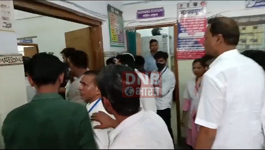 समस्तीपुर : सदर अस्पताल की लापरवाही - एम्बुलेंस के अभाव में एक अधिवक्ता की मौत, आक्रोशित परिजनों ने किया हंगामा 2