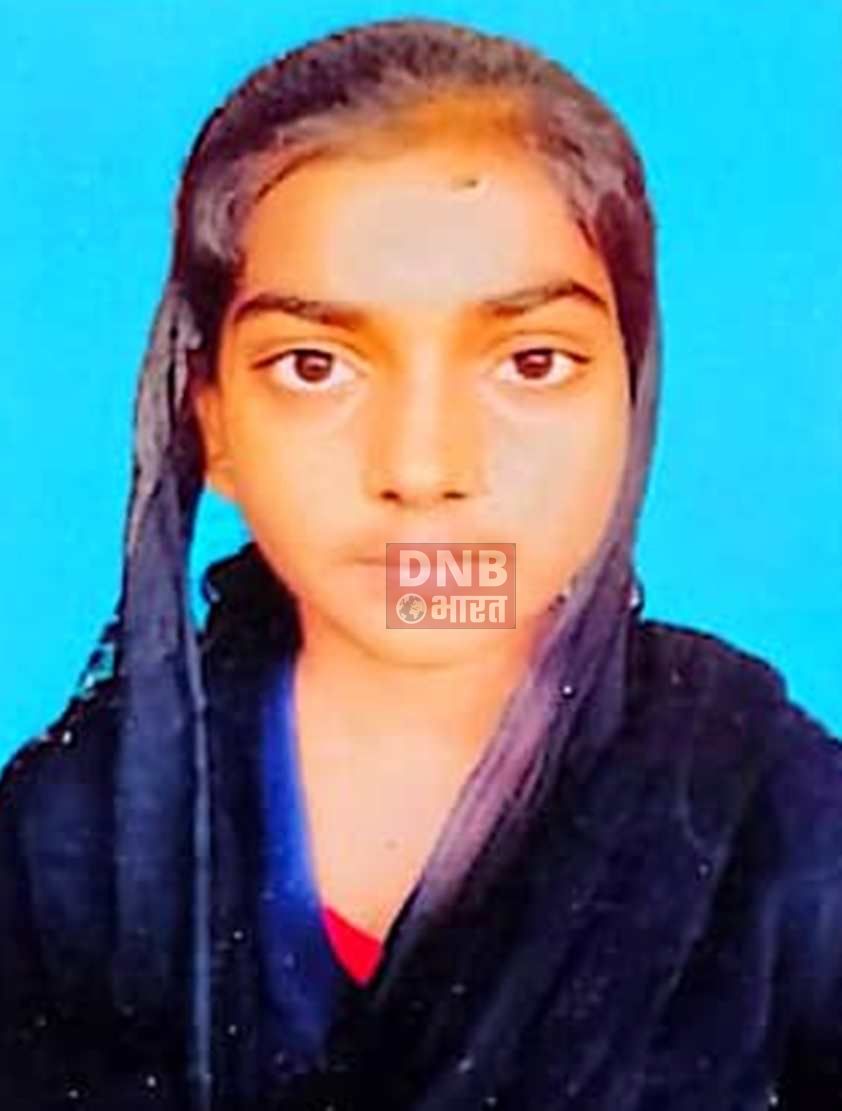 मैट्रिक परीक्षा में अच्छे अंक प्राप्त करने पर छात्र-छात्राओं को किया गया सम्मानित 3