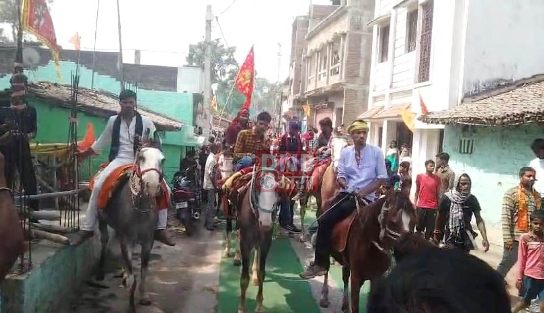भव्य कलश शोभा यात्रा के साथ प्रारंभ हुआ मां विषहरी मूर्ति प्राण प्रतिष्ठा सत चंडी महायज्ञ 3