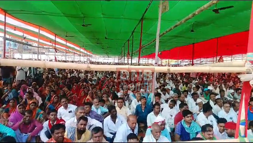 खगड़िया: सीपीआईएम प्रत्याशी संजय कुमार के नामांकन में पहुंचें तेजस्वी यादव, विपक्षी पर जमकर साधा निशाना 3