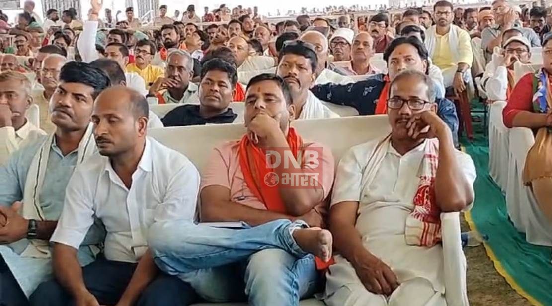 खगड़िया: एनडीए के लोजपा प्रत्याशी राजेश वर्मा के समर्थन में जेपी नड्डा एवं सम्राट चौधरी की सभा, महागठबंधन की सरकार को बताया परिवारवाद 3