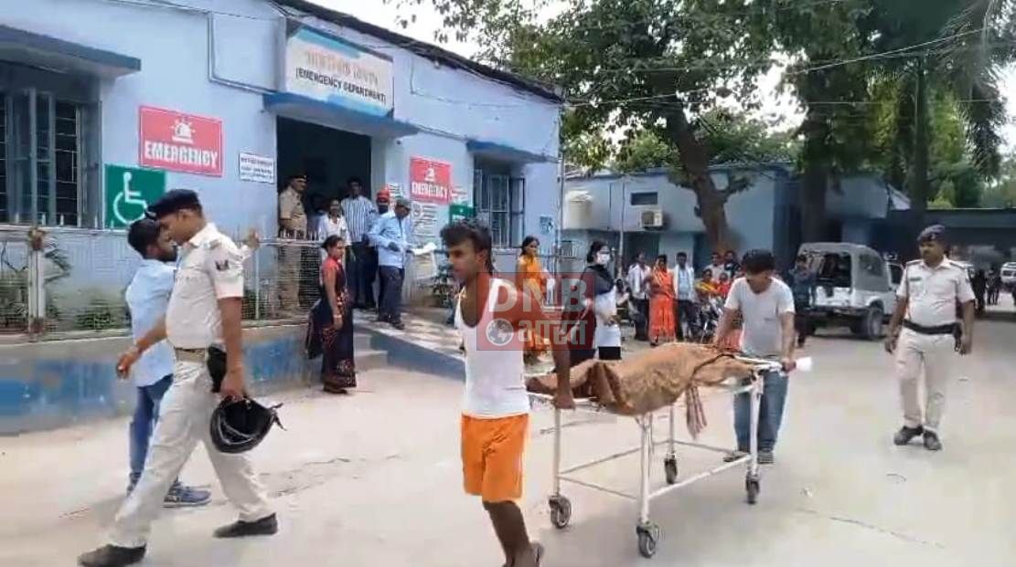 एक दिन पूर्व गायब हुए बच्चे के शव को तालाब में तैरता हुआ पुलिस ने किया बरामद, अपने दोस्तों के साथ आम तोड़ने के लिए निकला था बच्चा 2