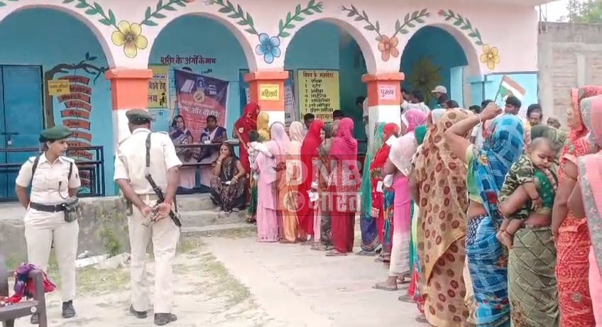 खगड़िया में निष्पक्ष और शांतिपूर्ण हो रहा है मतदान, चुनाव को लेकर जिला प्रसाशन मुस्तैद 2