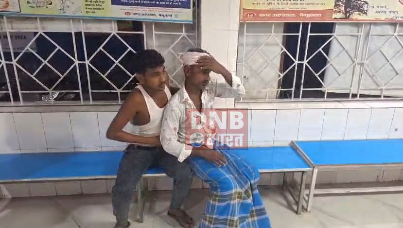 बेगूसराय में प्रेम प्रसंग मामले में हुई मारपीट में लड़की पक्ष वालों ने लड़के के पिता को पीट-पीट कर किया अधमरा , सदर अस्पताल में भर्ती 3