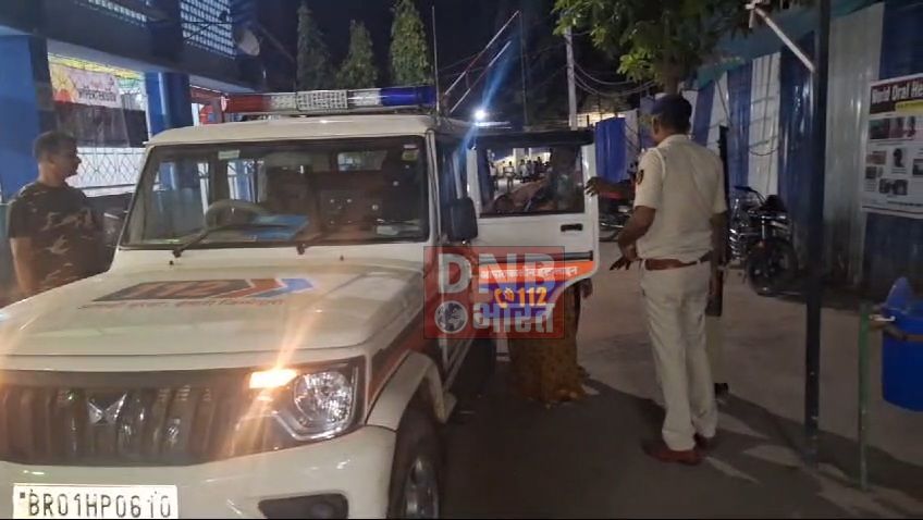 बेगूसराय में चार पहिया वाहन ने ई रिक्शा में मारी ठोकर, ई रिक्शा चालक समेत एक महिला सवार गंभीर रूप से घायल, डायल 112 टीम ने मदद से भेजा गया अस्पताल 2