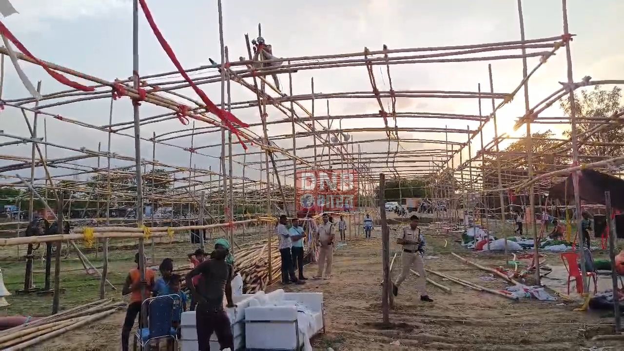 नालंदा: मुख्यमंत्री नीतीश कुमार के प्रस्तावित जन सभा और रोड शो को लेकर जेडीयू विधायक डॉ जितेंद्र कुमार ने किया सभा स्थल और हेलीपैड का निरीक्षण 2