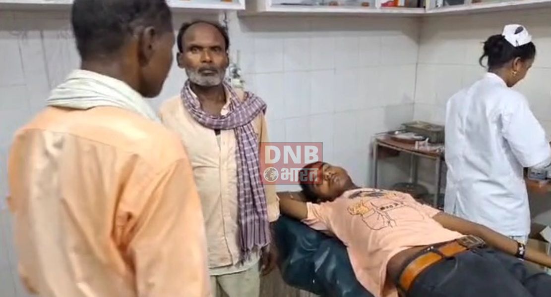 बेगूसराय में जयमाला के दौरान हर्ष फायरिंग, एक युवक घायल, परिजनों ने घायल युवक को इलाज के लिए अस्पताल में कराया भर्ती 2