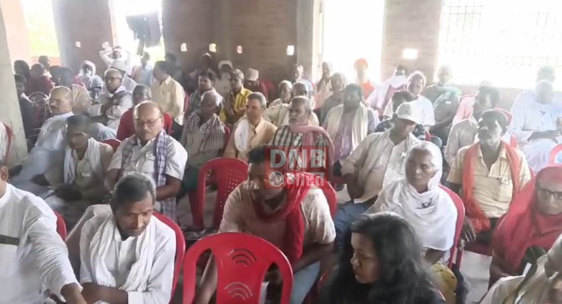 इंडिया गठबंधन के द्वारा बिहार शरीफ सत्रह नंबर इलाके के निजी सभागार में मनाया अंतरराष्ट्रीय मजदूर दिवस, श्रमिको की आवाज को पुनर्जीवित करने का लिया संकल्प 2