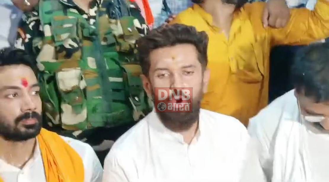 चिराग पासवान ने खगड़िया में रोड शो कर प्रत्याशी राजेश वर्मा के पक्ष वोट देने की अपील किया 3