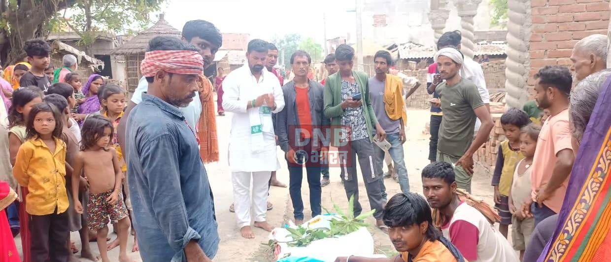 बछवाड़ा में अनियंत्रित बाइक बिजली के खम्भे से टकराई, बाइक चालक की मौत, अन्य बाइक सावर युवक बुरी तरह जख्मी 3