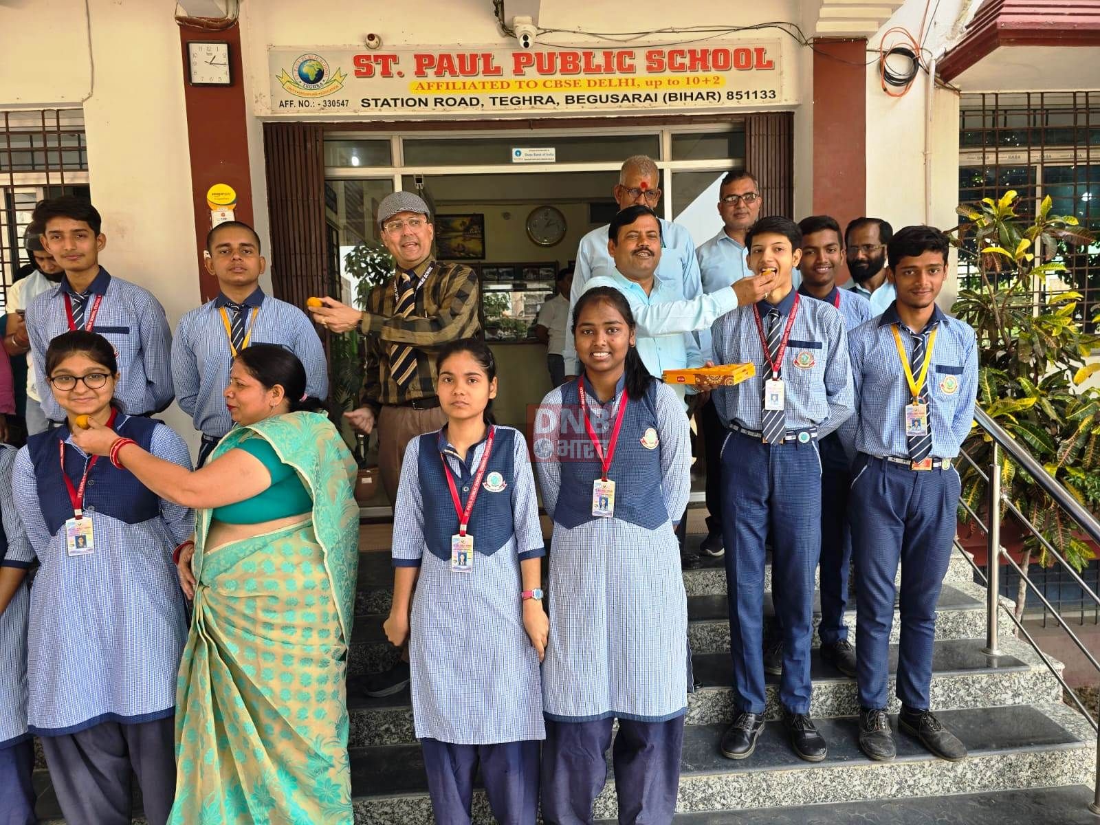 संत पॉल तेघड़ा ने सीबीएसई दसवीं में लहराया परचम 2