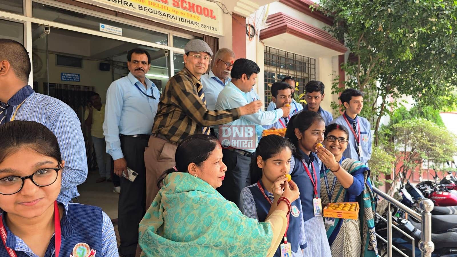 संत पॉल तेघड़ा ने सीबीएसई दसवीं में लहराया परचम 4