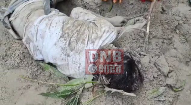 बेगूसराय में अपराधियों ने एक ट्रैक्टर ड्राइवर की निर्मम तरीके से हत्या कर शव को मिट्टी में दबाकर गड्ढे किनारे फेंका, इलाके में मचा हड़कम्पल 2