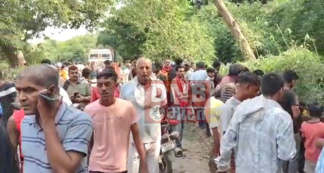 बेगूसराय में अपराधियों ने एक ट्रैक्टर ड्राइवर की निर्मम तरीके से हत्या कर शव को मिट्टी में दबाकर गड्ढे किनारे फेंका, इलाके में मचा हड़कम्पल 3