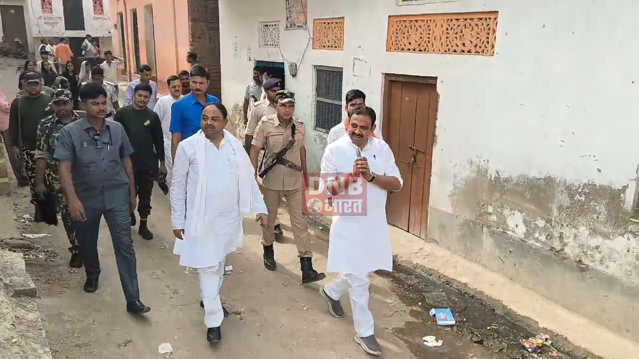 बिहार सरकार के श्रम संसाधन मंत्री संतोष सिंह ने अपने परिवार के साथ बूथ संख्या 63 पर किया मतदान, जदयू नेता आलोक सिंह भी रहे मौजूद 2