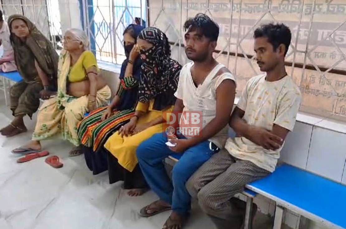 फेसबुक पर गाली गलौज का आरोप लगाकर मारपीट, दो महिला समेत चार लोग घायल, सदर अस्पताल में चल रहा है ईलाज 3