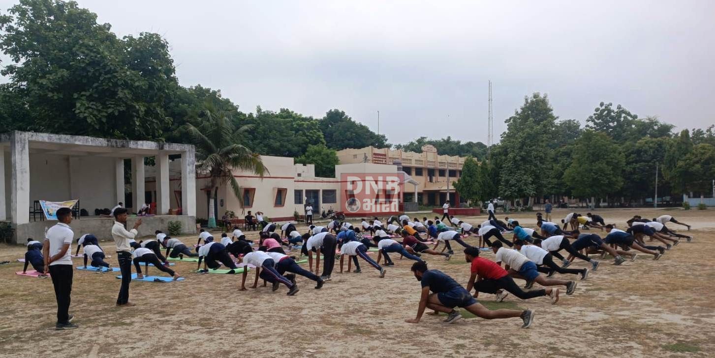 एपीएसएम कॉलेज बरौनी में राष्ट्रीय सेवा योजना इकाई दुवारा योग शिविर का आयोजन 2