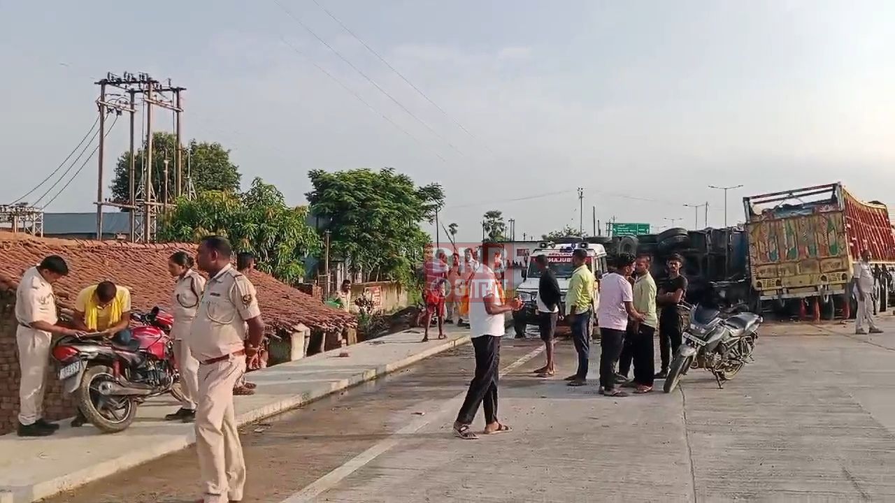 नालंदा: भीषण सड़क हादसे में दो उपचालक की हुई घटना स्थल पर मौत, चालक गंभीर रूप से हुआ जख्मी 3