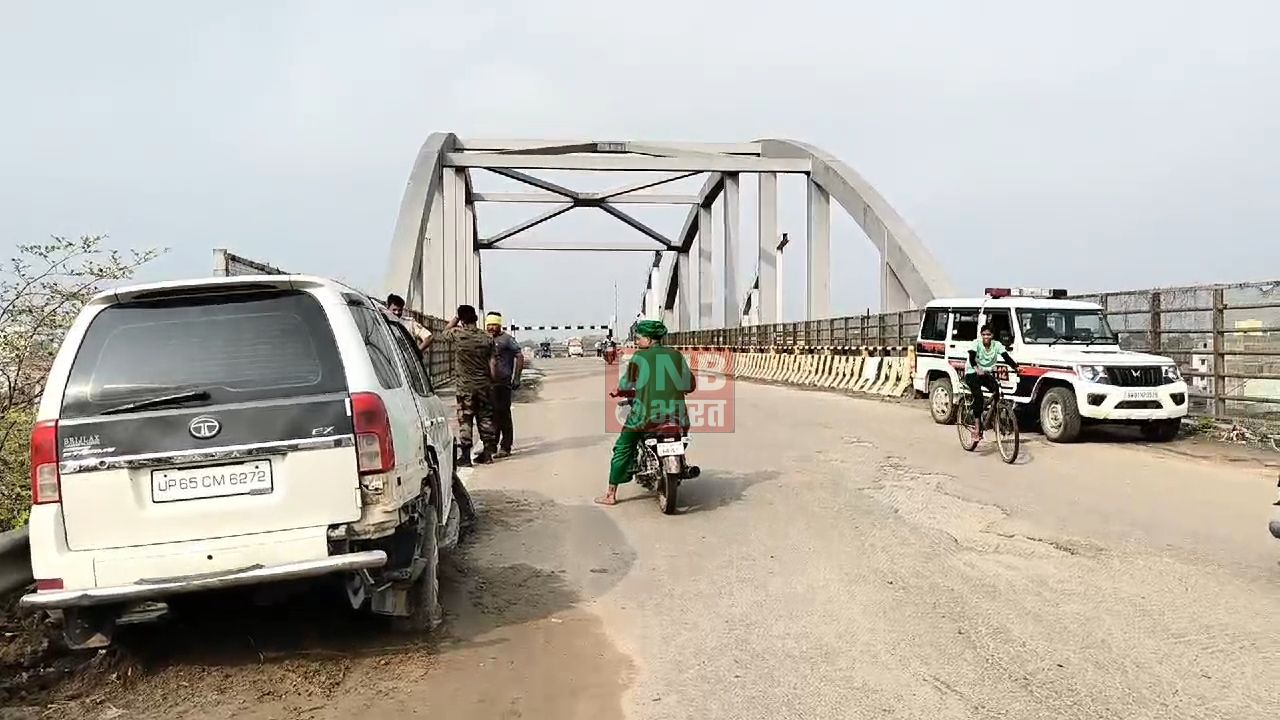 कैमूर: सड़क दुर्घटना में सफारी वाहन से एक दर्जन बकरा बरामद, चालक सहित सभी फरार, गाडी पर लगा है भाजपा का झंडा 2