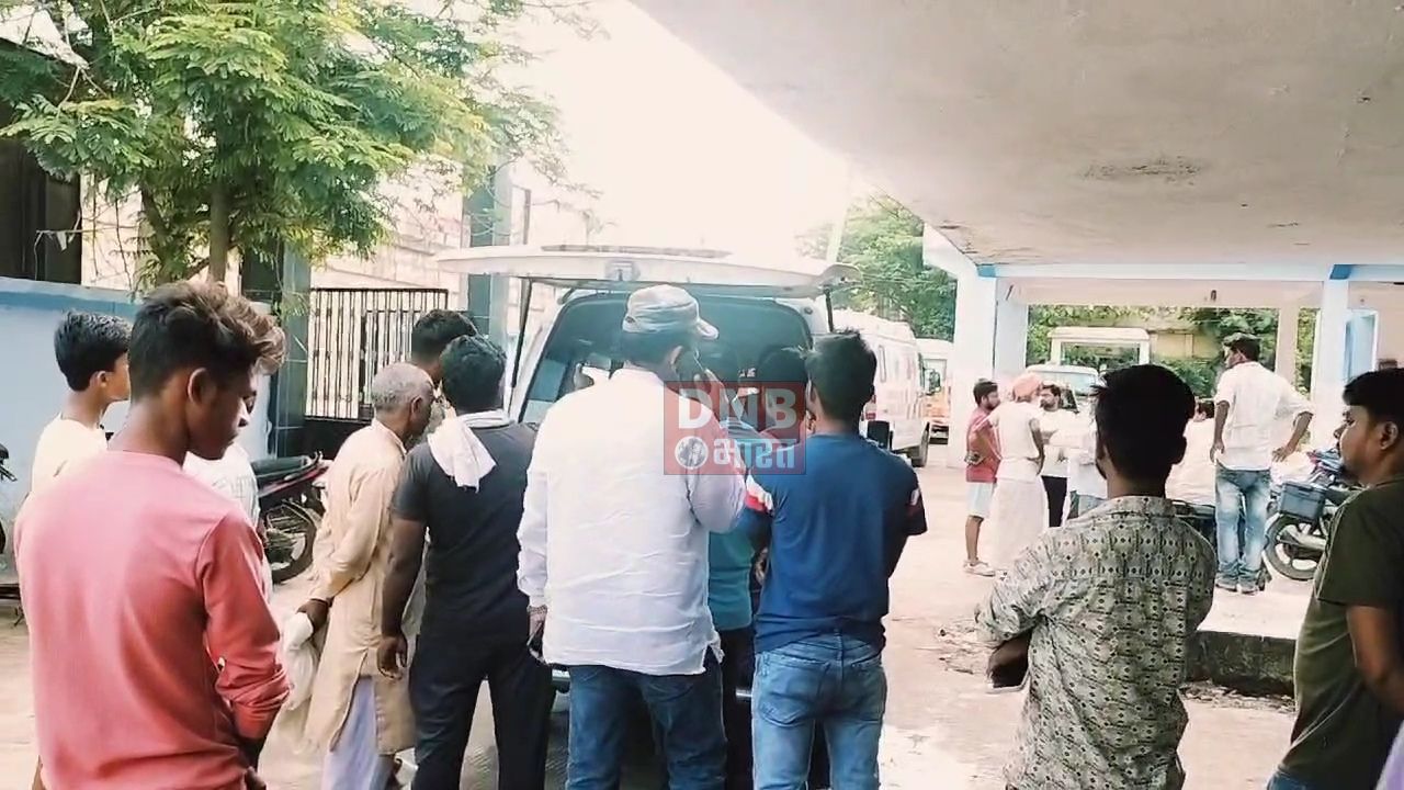 कैमूर : पैसा निकालने जा रहे वृद्ध को तेज रफ्तार बोलेरो ने मारी टक्कर, रेफर के बाद रास्ते में हुई मौत 2