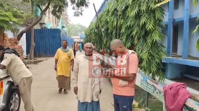 बेगूसराय में तेज रफ्तार ट्रैक्टर की ठोकर से बाइक सवार एक युवक की घटना स्थल पर दर्दनाक मौत, एक युवक गंभीर रूप से घायल  2