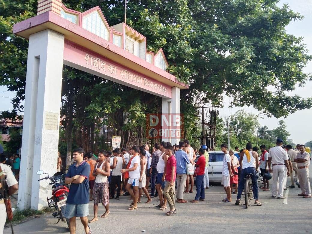 यात्री से लदी टेम्पू में मारुती कार ने पीछे से मारी ठोकर, टेम्पू में सवार पांच लोगो की मौत, आठ लोग बुरी तरह जख्मी 5