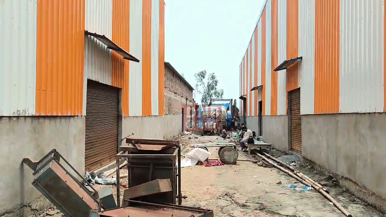 कैमूर: मंत्री के गढ़ में लूट, गार्ड का हांथ पैर बांध राइस मिल से अपराधियों ने 286 बोड़ा गेहूं लूट ले गए 3