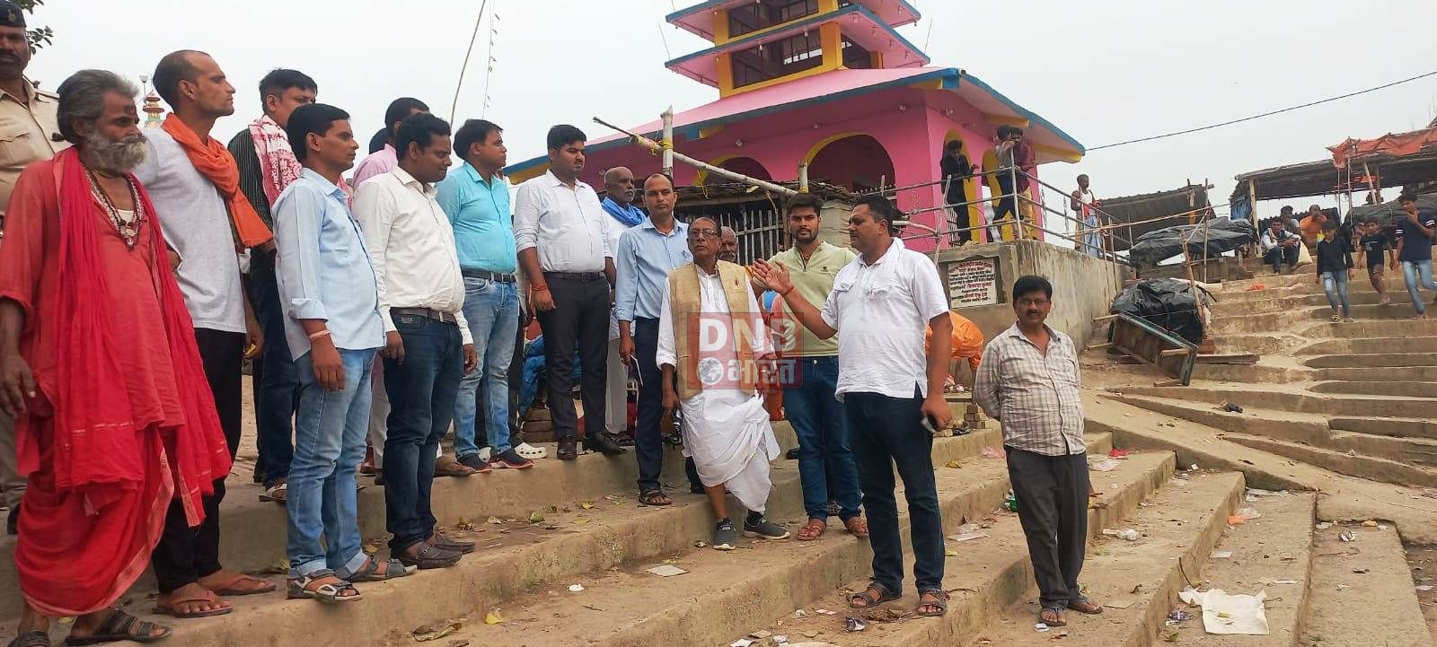 बछवाड़ा के झमटिया में सावन महोत्सव की तैयारी को लेकर पदाधिकारी, जनप्रतिनिधि व समाजसेवी की बैठक आयोजित 2