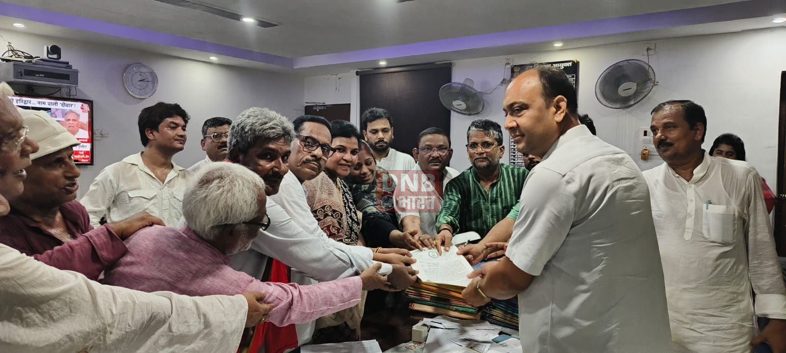समस्तीपुर: बिहार में बढ़ते अपराध को लेकर सरकार के खिलाफ इंडिया गंठबंधन के कार्यकर्ताओं ने किया रोष पुर्ण प्रदर्शन 4
