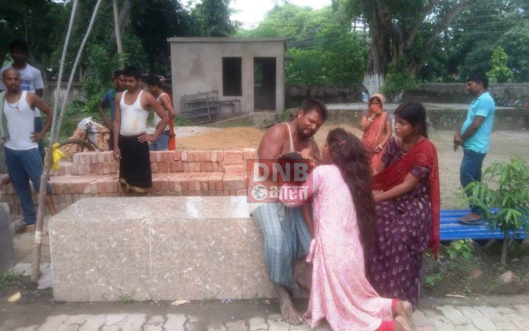 बरौनी के पिपरा देवस में गढ्ढे में डुबने से एक साथ दो चचेरे भाई की मौत, मृतक युवक की शादी के बाद मेंहदी का रंग उतरने से पुर्व ही पत्नी हुई विधवा 5