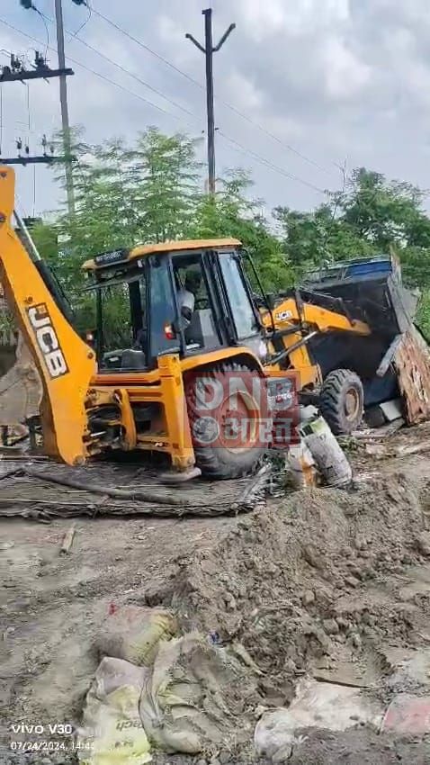 मल्हीपुर मस्जिद चौक पर अतिक्रमण को लेकर प्रशासन सख्त 3