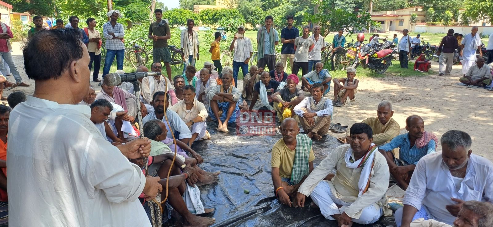 सीपीआई कार्यकर्ताओं ने विभिन्न जन समस्याओं की मांग को लेकर बछवाड़ा प्रखंड कार्यालय पर  किया एक दिवसीय धरना प्रदर्शन 2