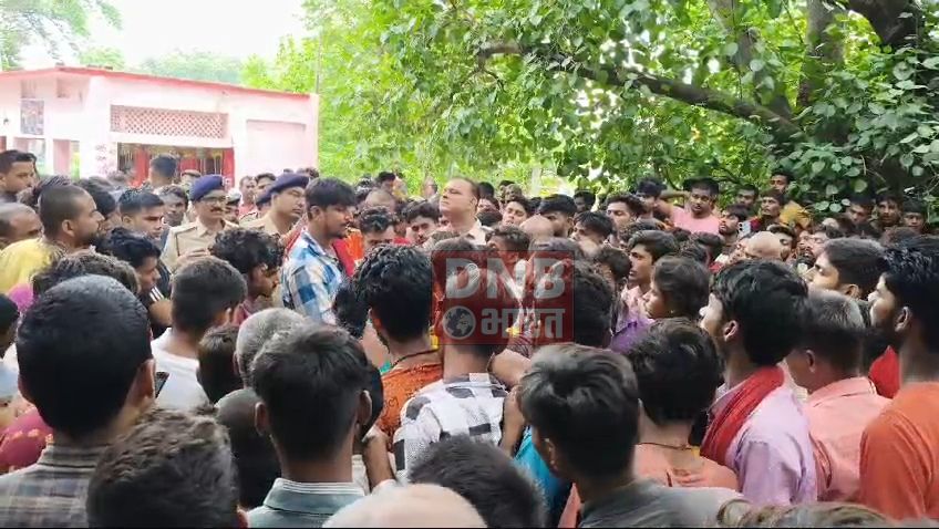 जन्माष्टमी का मेला देखने निकले युवक की पीट-पीट कर हत्या, विरोध में समस्तीपुर - दरभंगा सड़क जाम 5
