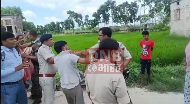 बेगूसराय पुलिस ने दिखाया वर्दी का रॉब,मामूली विवाद में दो महिला समेत एक नवालिक युवक की थाने ले जाकर उसकी बेरहमी से की पिटाई  5