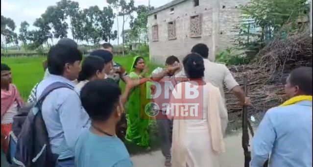 बेगूसराय पुलिस ने दिखाया वर्दी का रॉब,मामूली विवाद में दो महिला समेत एक नवालिक युवक की थाने ले जाकर उसकी बेरहमी से की पिटाई  3