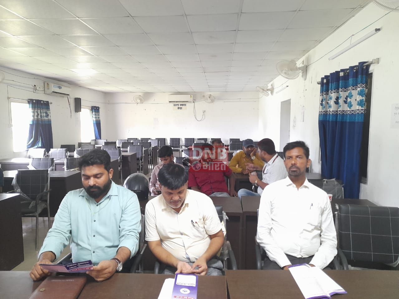 तेघड़ा में चलंत लोक अदालत का हुआ आयोजन, बड़ी संख्या में आमजनों ने अपनी समस्याओं को रखा 2