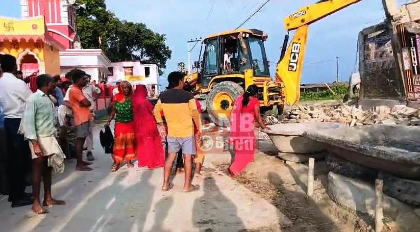 समस्तीपुर: हाई कोर्ट के आदेश पर सरकारी भूमि को अतिक्रमण से कराया गया मुक्त 2