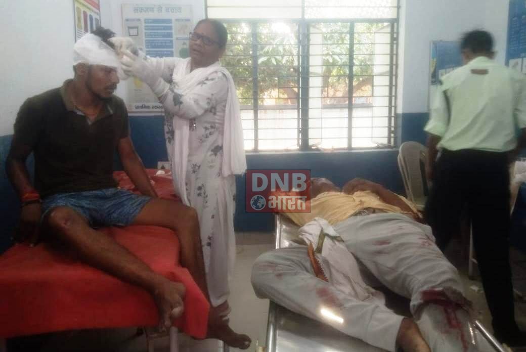 बेगूसराय एनएच 31 पर सड़क दुघर्टना में बाइक सवार दो युवक गम्भीर रूप से हुआ ज़ख़्मी, दोनों युवक गंगा स्नान करने सिमरिया धाम जा रहा था 3